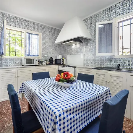 Ca Nostra Ibiza Tatil Evi *